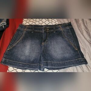 NWOT FADED GLORY WOMENS SHORTS STRETCH NICE... SIZE 10